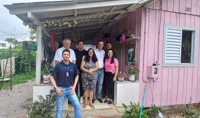 Por meio de programa de Eficiência Energética, Celesc atende moradores de Tubarão