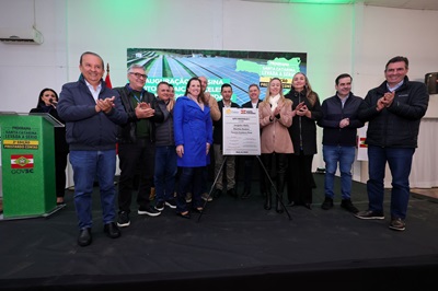 Governo do Estado e Celesc inauguram nova usina solar em Modelo no Oeste