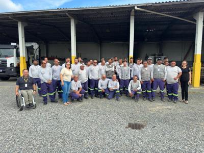 Celesc promove treinamento com Polícia Militar para aumentar a segurança de leituristas na regional de Joinville