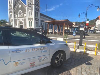 Celesc trabalha na ampliação da rede de eletropostos na Grande Florianópolis