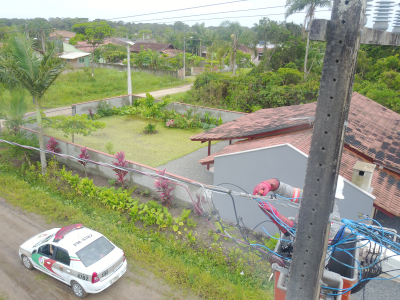 Celesc realiza operação de combate a ligações clandestinas na praia do Ervino