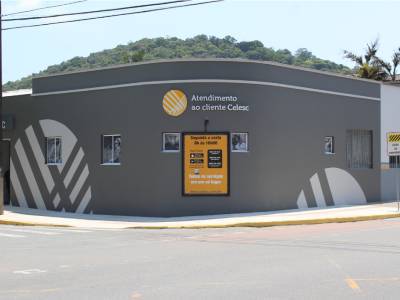 Celesc Joinville atende em novo endereço